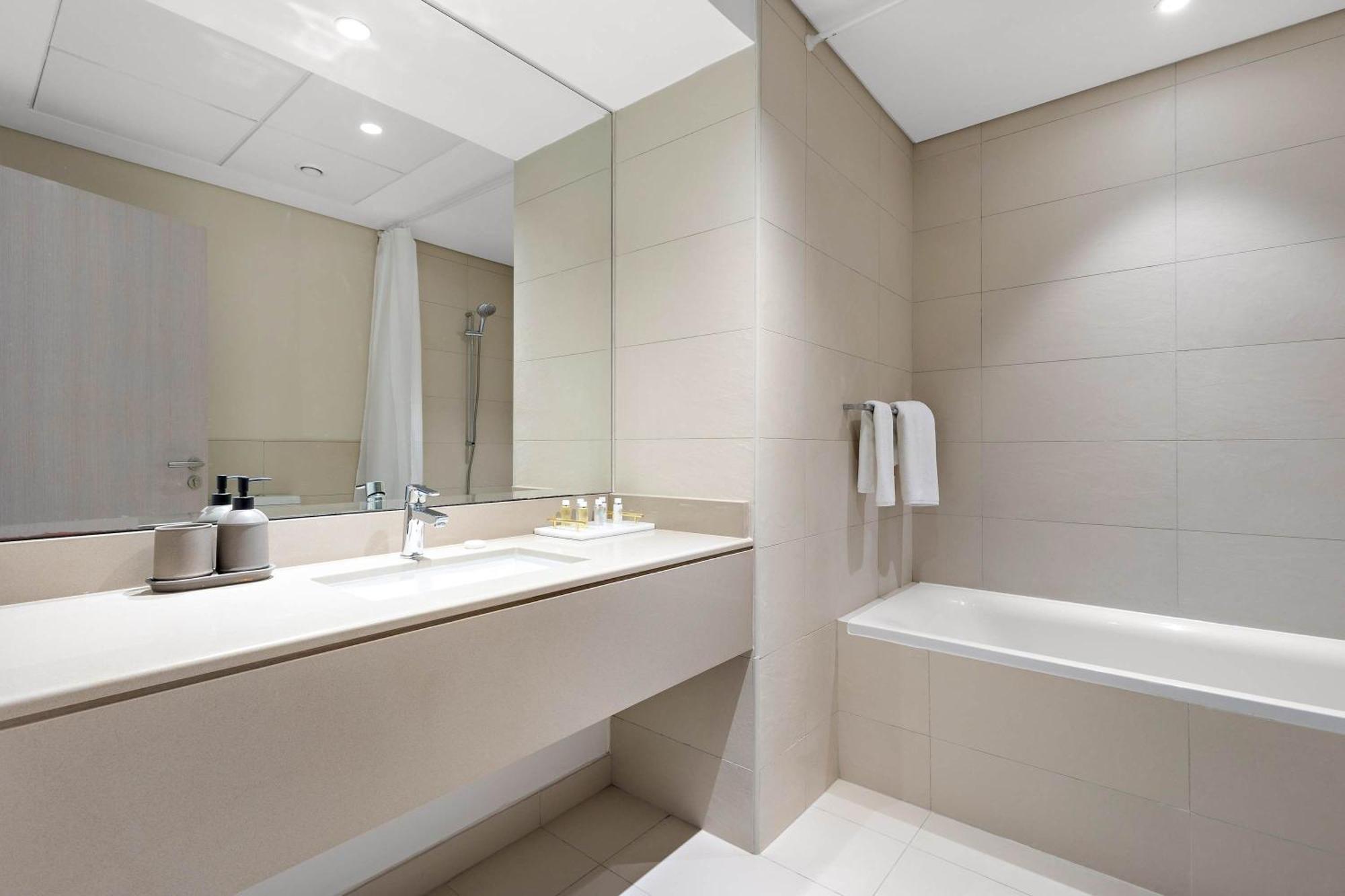 Silkhaus Luxury 3br And Maid In Water's Edge Apartment *
