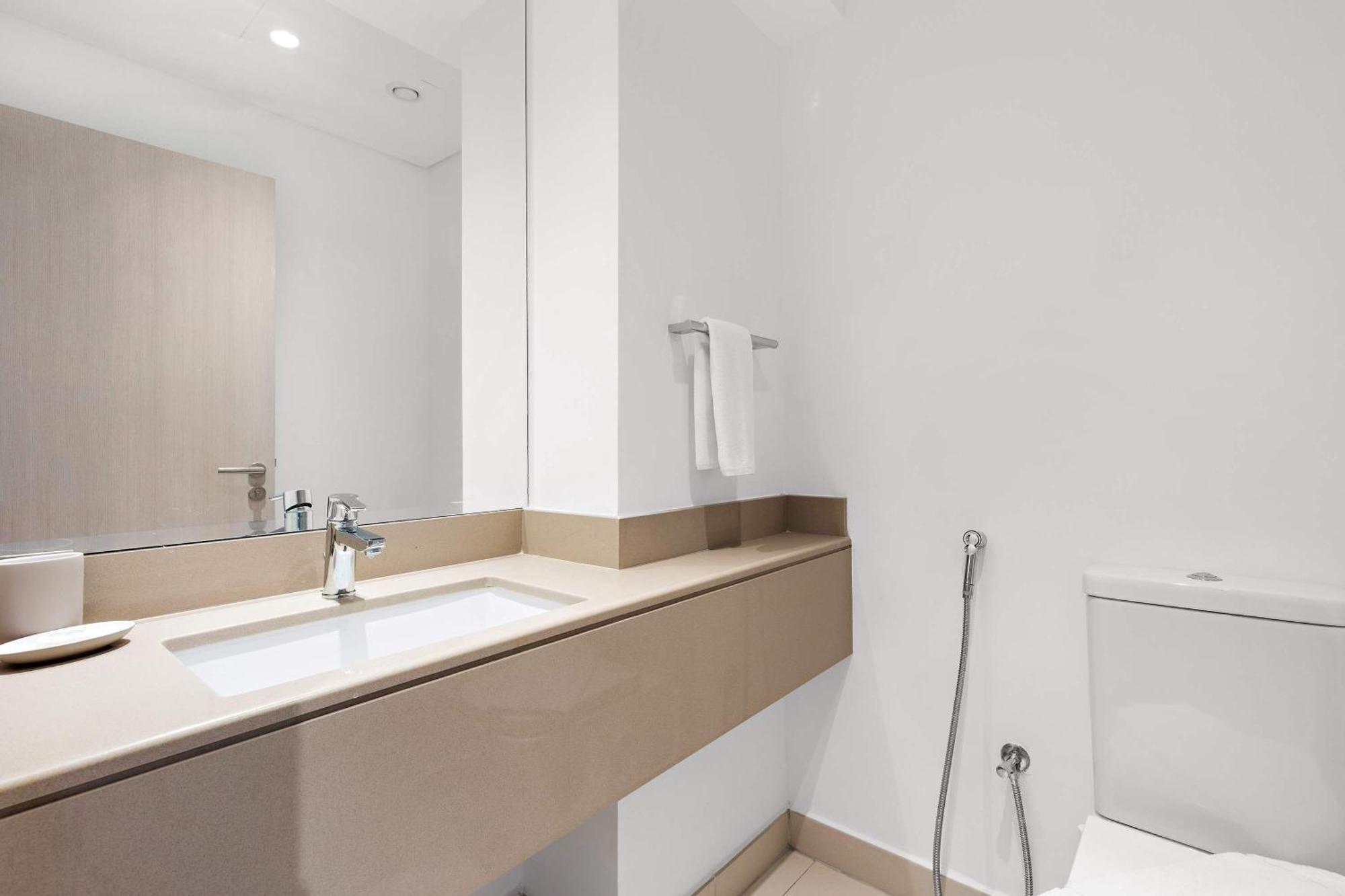 Silkhaus Luxury 3br And Maid In Water's Edge Apartment