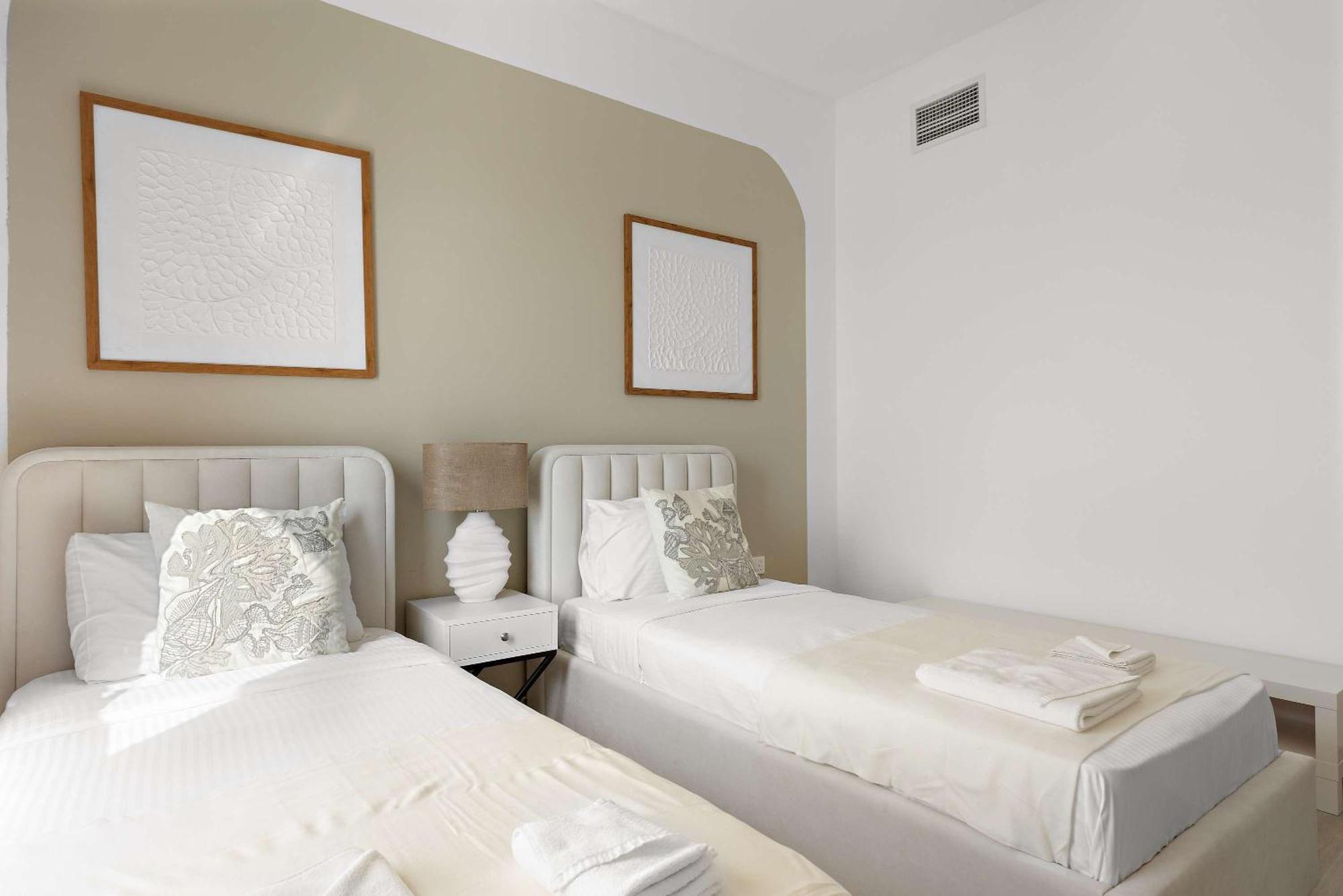 Silkhaus Luxury 3br And Maid In Water's Edge Apartment Abu Dhabi