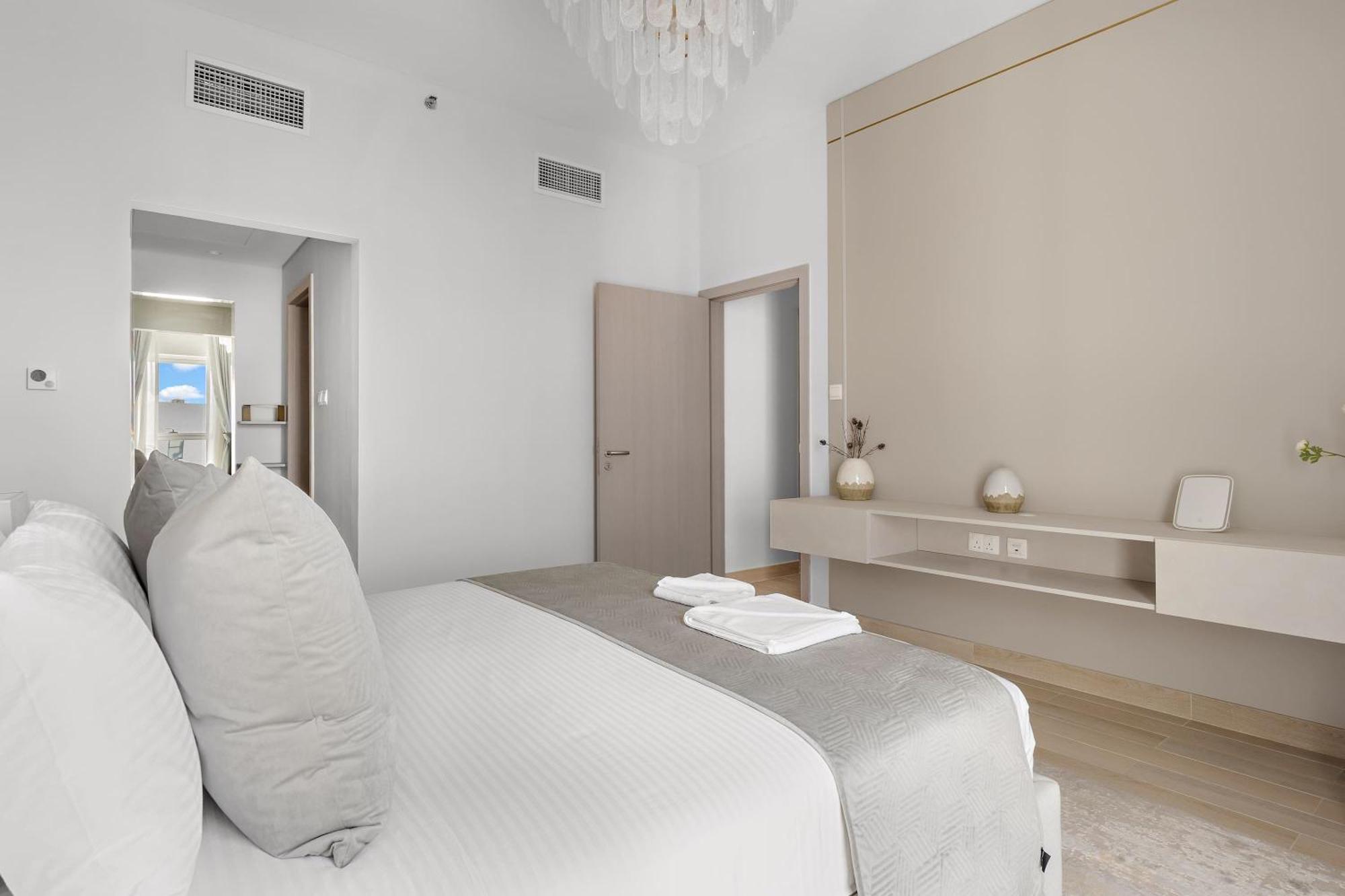Silkhaus Luxury 3br And Maid In Water's Edge Abu Dhabi